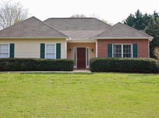 193 Weatherly Woods Cir, Winterville, GA 30683
