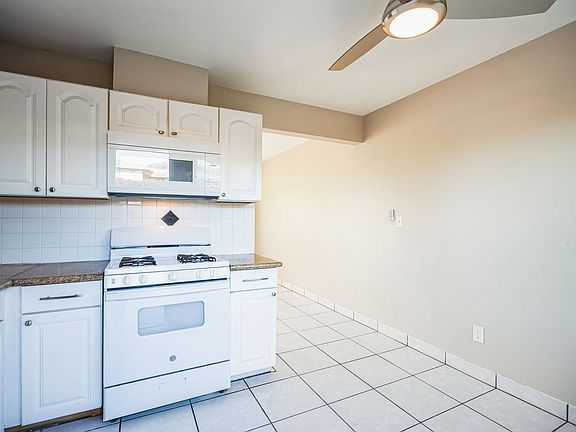 3rd image of 74460 Alessandro Dr APT 15