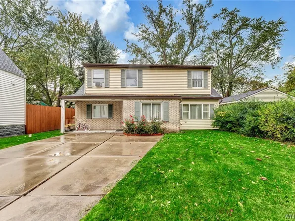 135 Como Park Blvd, Cheektowaga, NY 14227