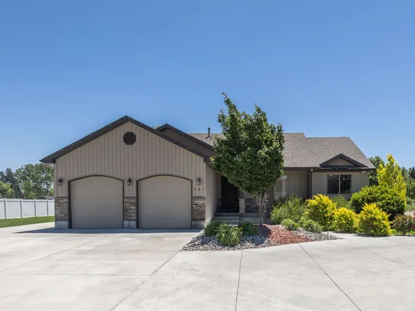 303 S Park Ave, Firth, ID 83236