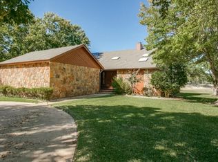 309 N Broadway Rd, Azle, TX 76020