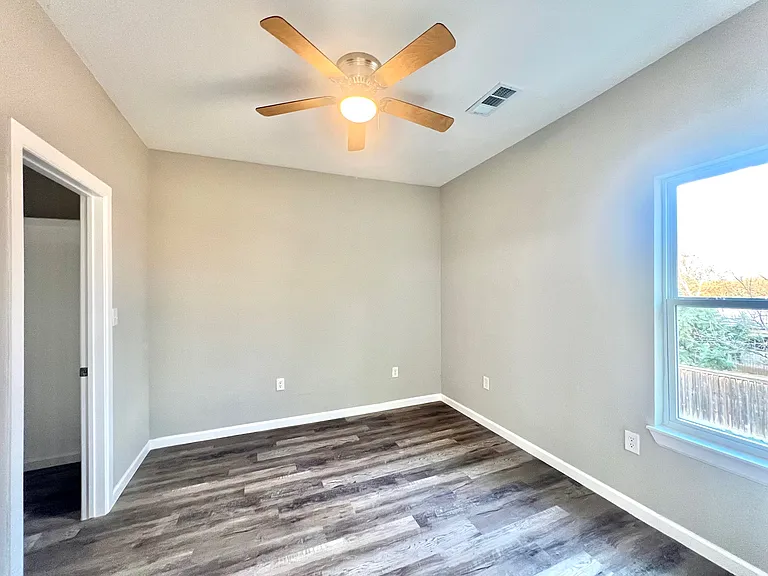 22060 Flanagan Cir #B — Photo 8