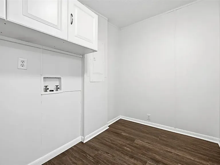 120 Orange Aly — Photo 7