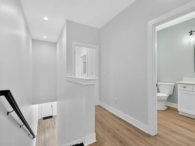 2439 Guilford Ave — Photo 27
