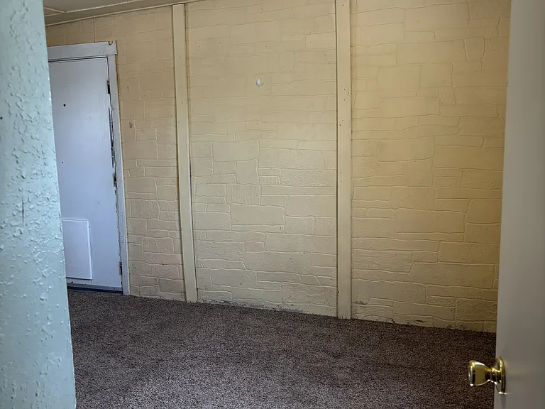 938 S 2nd Ave — Photo 11