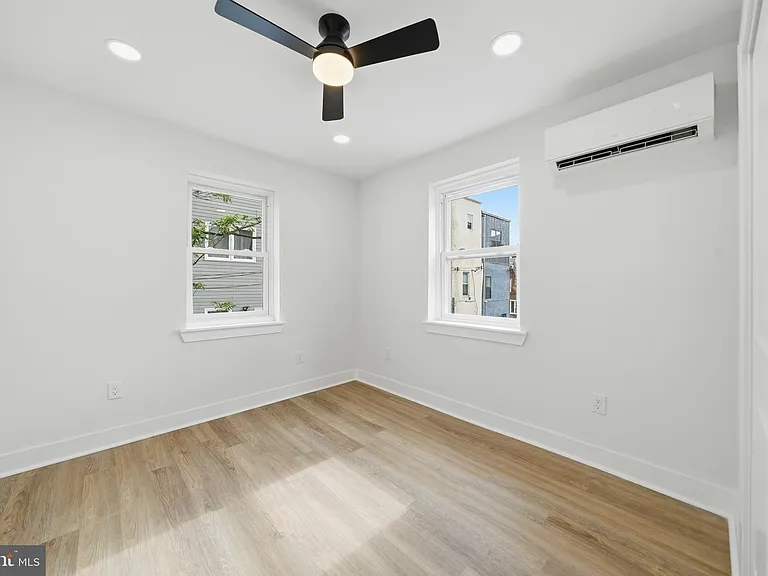 2109 Tasker St #2 — Photo 11