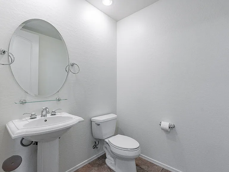 17 W Vernon Ave #11 — Photo 32