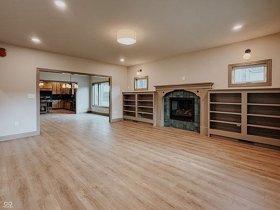 2nd image of 403 Main St
