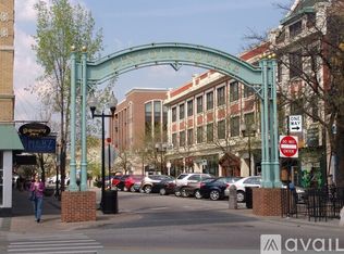 4875 N Paulina St #77-3A, Chicago, IL 60640