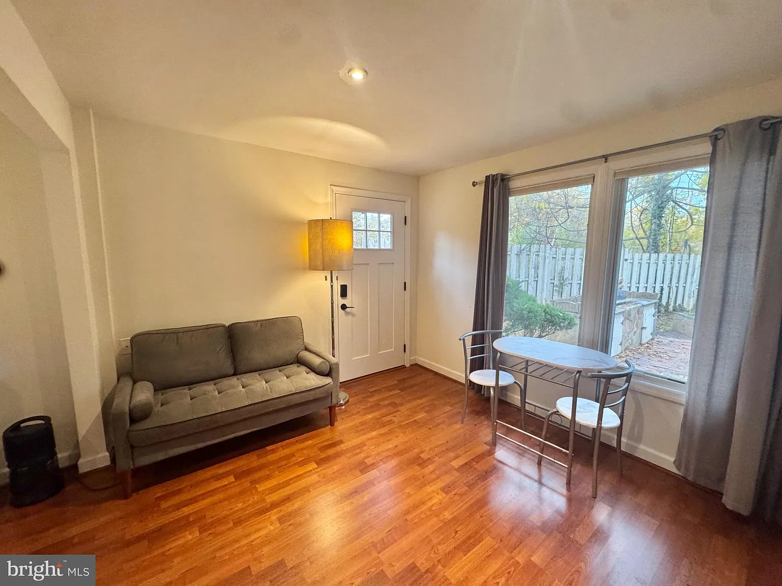 1 bed, 1.0 bath, 400 sqft, $1,600 — Photo 2