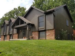 1621 Alvamar Dr, Lawrence, KS 66047