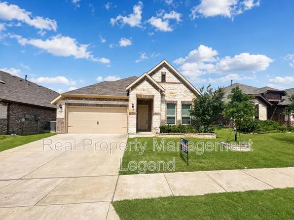417 Cooper St, Argyle, TX 76226