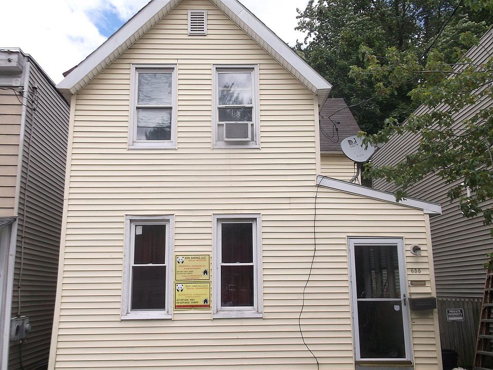 2nd image of 655 3rd St