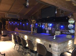 9411 Mackenzie Rd, Saint Louis, MO 63123