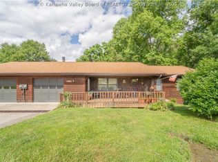 1001 Hunters Ridge Rd, Charleston, WV 25314