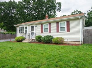 113 W Shore Dr, Coventry, RI 02816