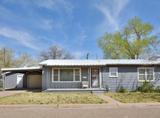 708 W 16th Ln, Portales, NM 88130