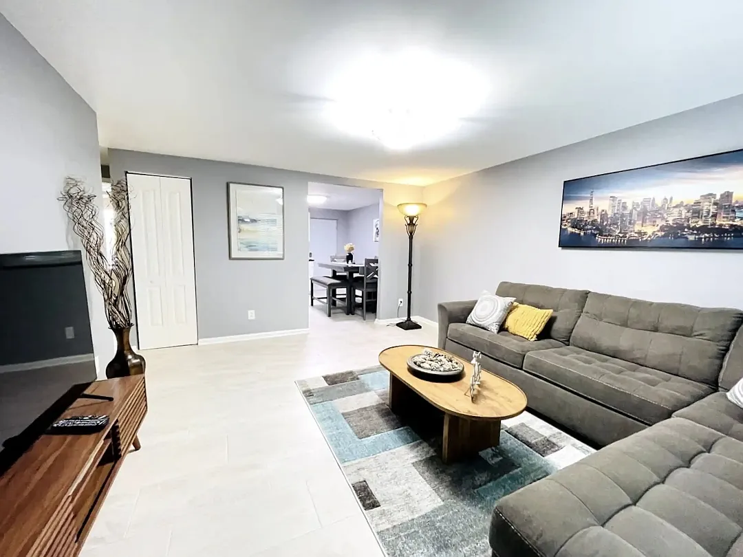 2 bed, $1,500 — Photo 2