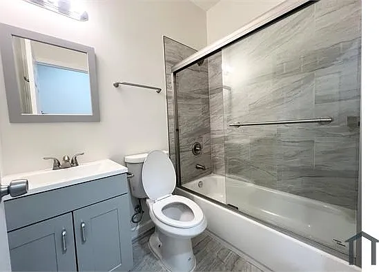 4 bed, 1300 sqft, $5,100 — Photo 3