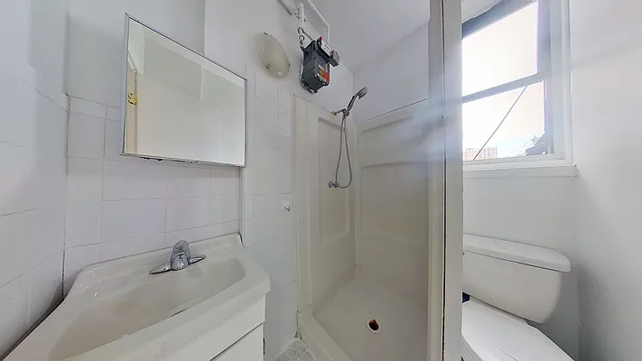 Rented by Compass | media 7