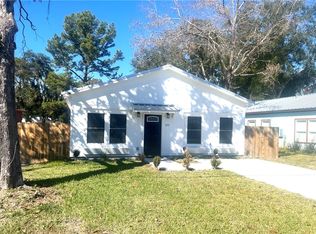 1005 Elbert St, Darien, GA 31305