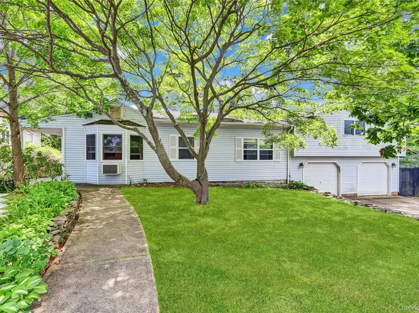 80 Broadway, Ronkonkoma, NY 11779