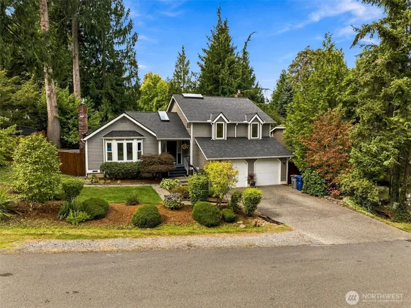 425 Jasmine Place NW, Issaquah, WA 98027