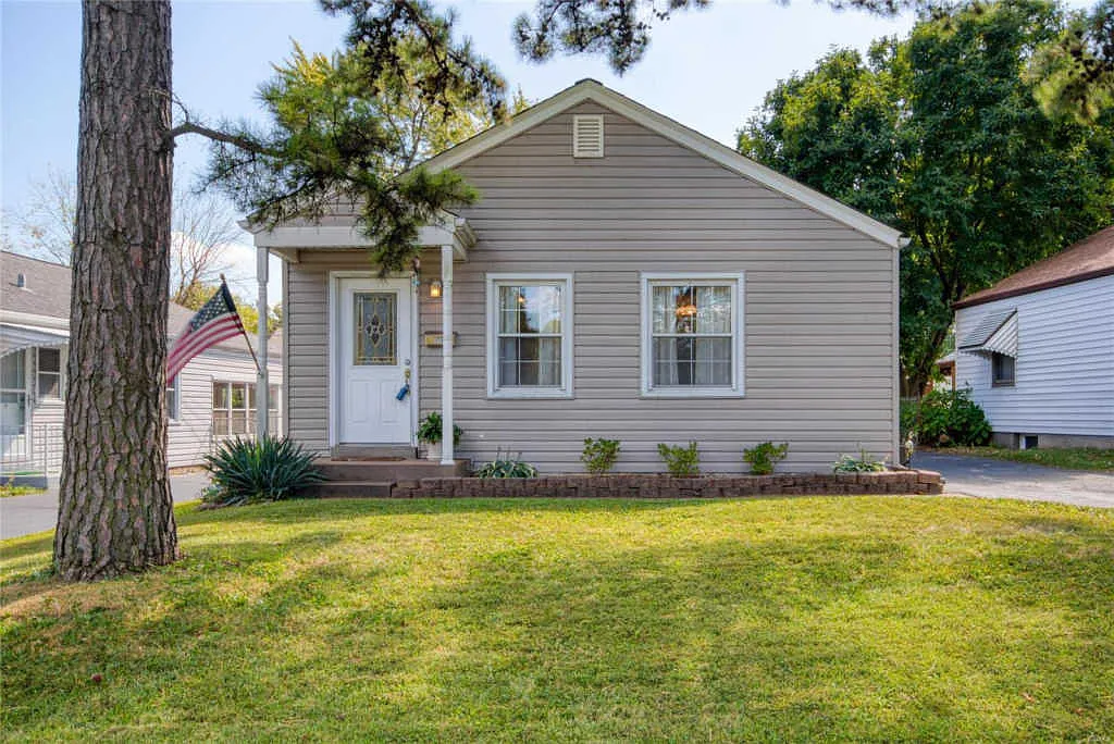 10700 Saint Matthew Ln photo 1