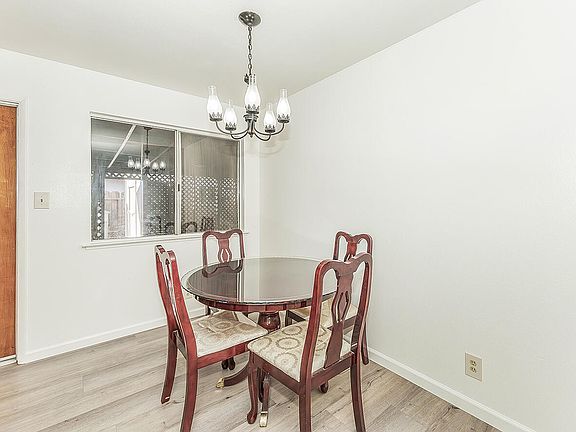 5th image of 1064 E Early Avenue