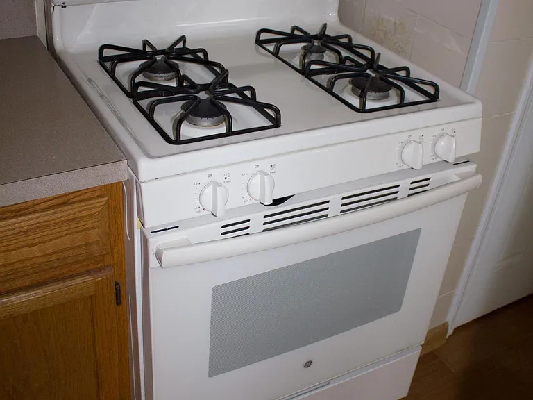 53 Whitman Ave — Photo 13