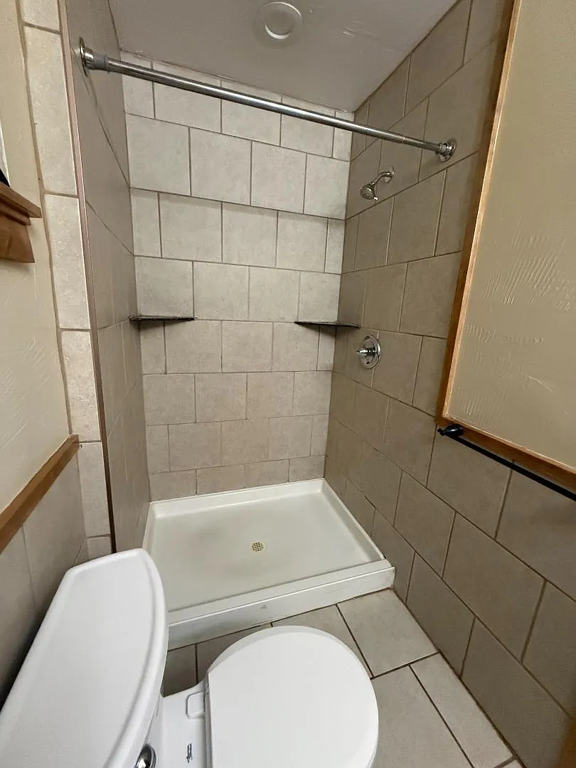 2645 NW 13th St - 2645 NW 13th - Upper Unit — Photo 4