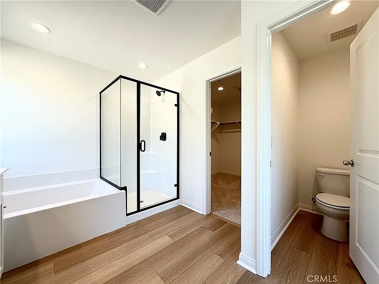 21696 Thomas Ct — Photo 35
