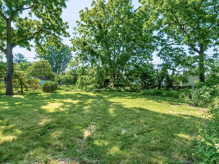 4363 Allen Dr — Photo 46