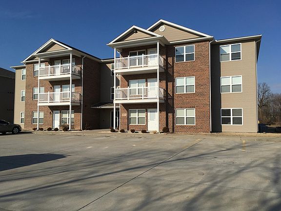 2nd image of 1932 Rock Creek Ln