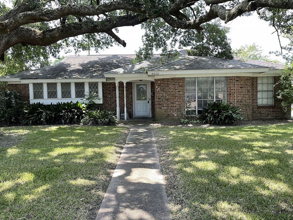 1st image of 3020 Lawrence Ave