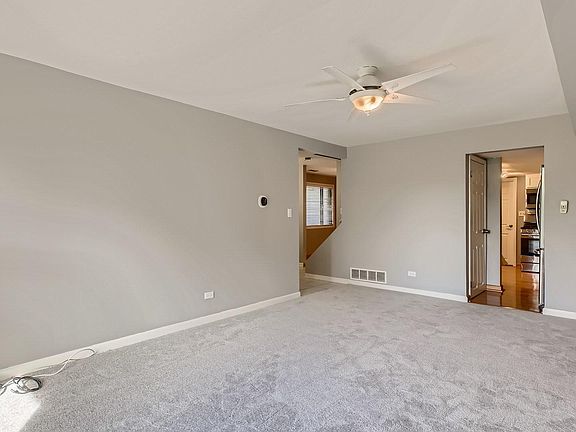 3rd image of 136 Nauset Ln #136