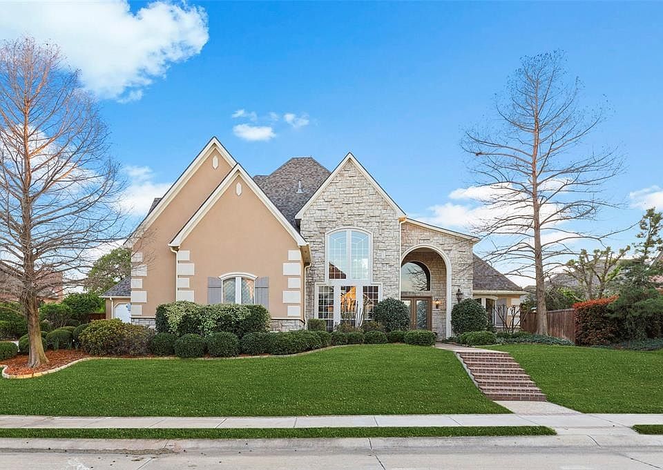 1st image of 2803 Woodlake Ct
