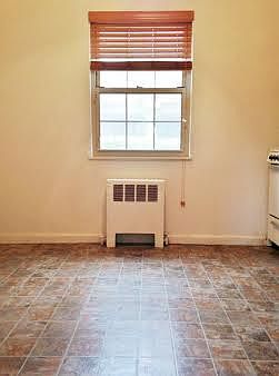 3rd image of 1267 Anderson Ave APT 21