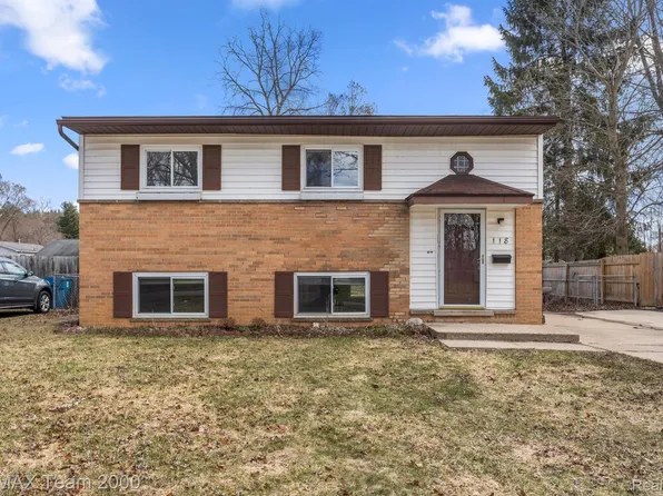 118 N Corbin St, Holly, MI 48442
