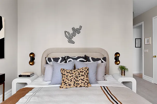 Sold by Compass | media 19