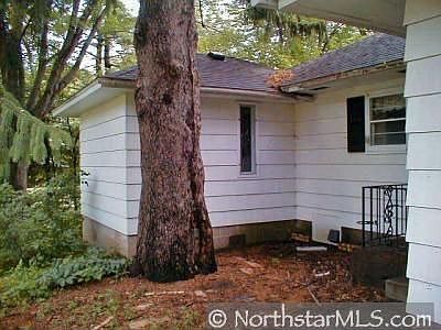 2nd image of 2784 Lake Blvd
