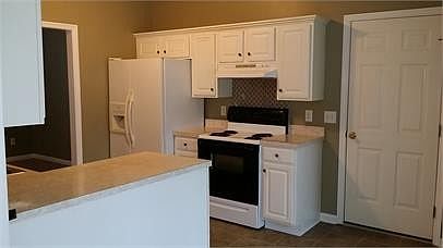 3rd image of 103 Mohawk Ct
