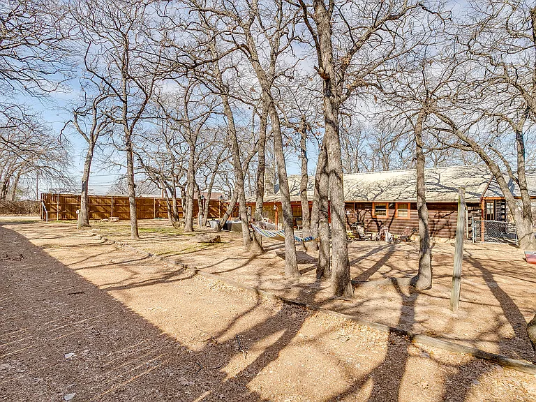 502 Western Hills Trl — Photo 49