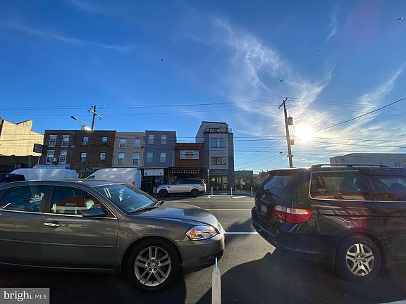 3rd image of 825 Washington Ave