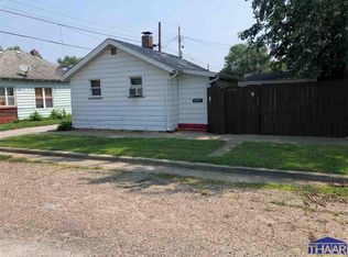 1613 N 14th St, Terre Haute, IN 47804