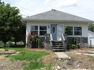 1110 Scottsboro Rd, Marion, IL 62959