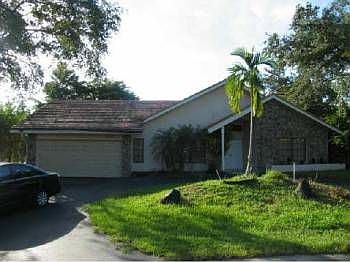 1st image of 1081 SW 93rd Ave