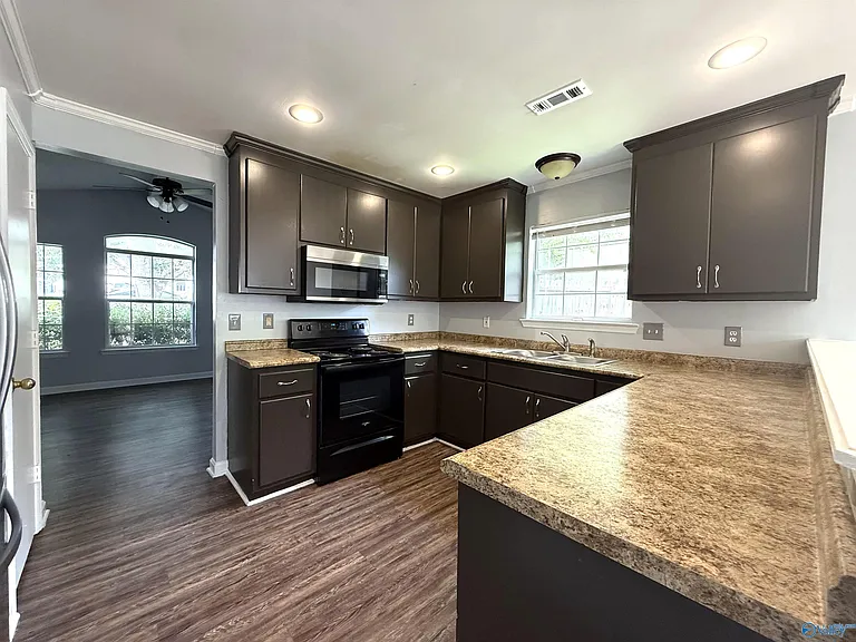 237 Knox Creek Trl NW — Photo 3
