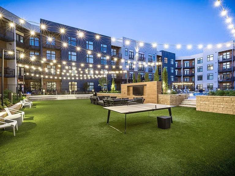 Outdoor Lounge | Entertainment Space