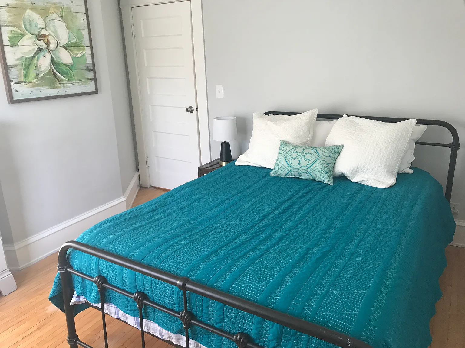 3 bed, 1200 sqft, $2,195 — Photo 4